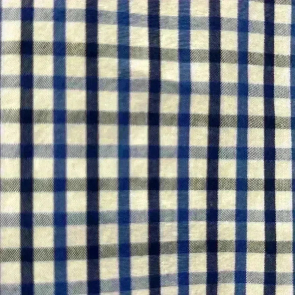 IZOD Long Sleeve Checked Shirt. Size XL - Picture 5 of 5